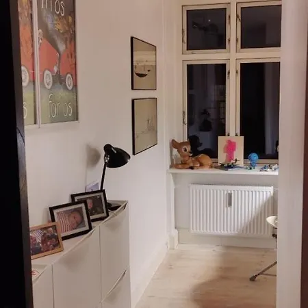 I Hjertet Af Naer Marmorkirken Metro Apartmán *