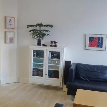 I Hjertet Af Naer Marmorkirken Metro