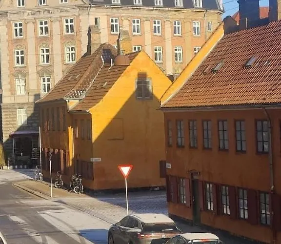 I Hjertet Af Naer Marmorkirken Metro Appartement